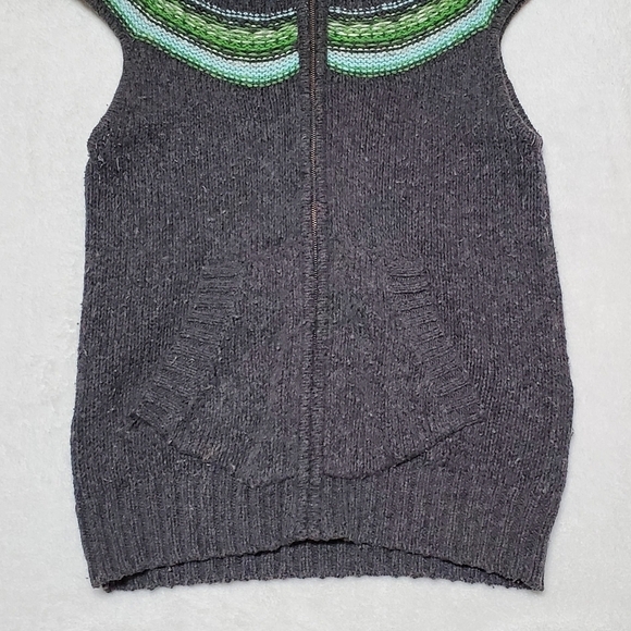 VINTAGE 90s Old Navy Lambswool Blend Knit Fur Trim Hood Cap Sleeve Sweater Vest - Picture 7 of 12